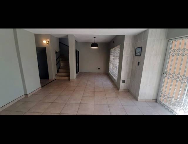 3 BEDROOM TOWNHOUSE FOR SALE IN BIRCH ACRES